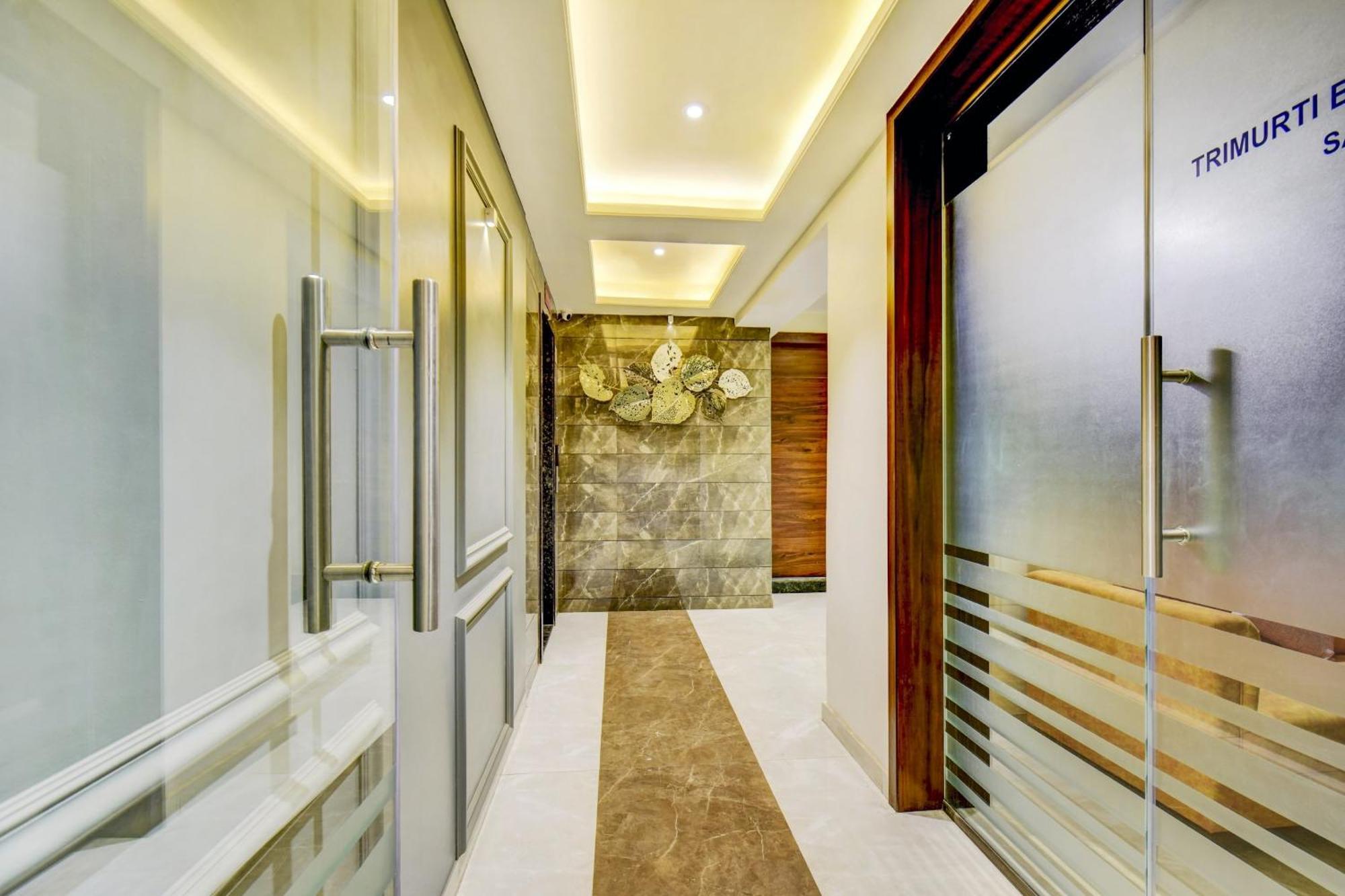 Townhouse Oak Hotel Chaitanya Executive Near Fun Time Multiplex Pune Exterior photo